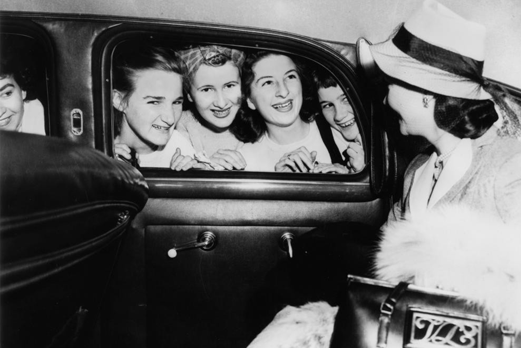 Vivien Leigh Enroute to Surfers Paradise. June 1948. Courtesy State Library of Queensland.