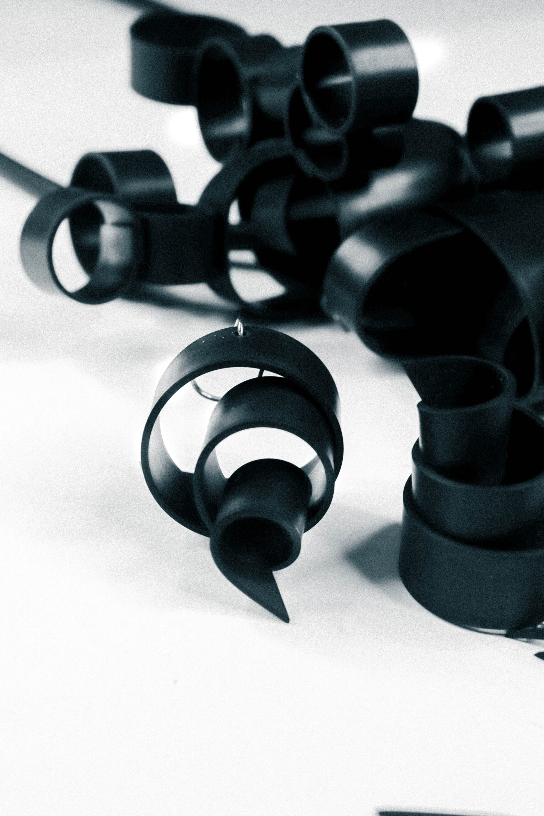 MIKAs spiral rubber earring